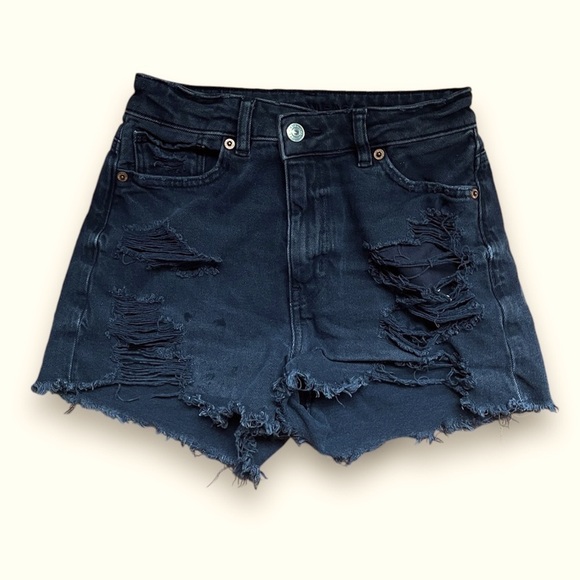Ripped Black Jean shorts with distraction details. American Eagle size 00 - Picture 5 of 11